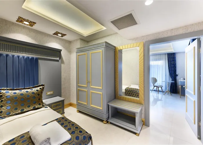 Hotel Five Diamonds *