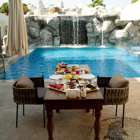 فندق Five Diamonds *