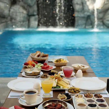 Five Diamonds אלאקאטי